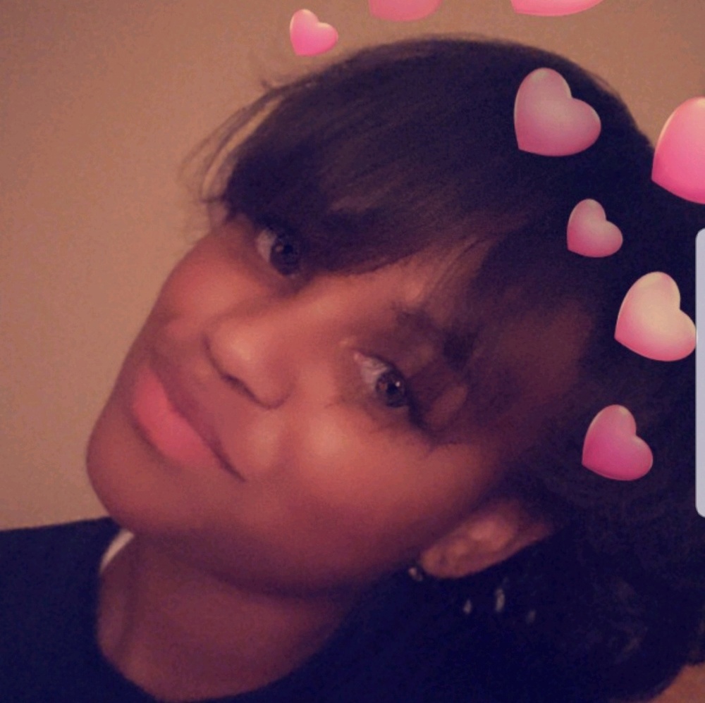 Meet your Posher, Malia